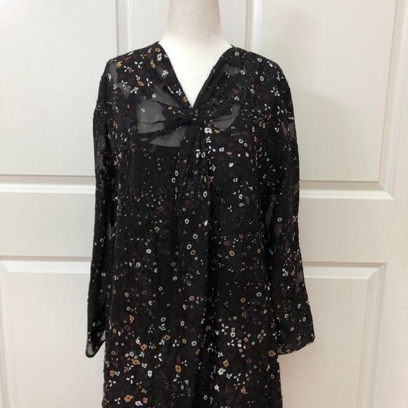 Twist Front Long Sleeve Dress from CLUB MONACO - Picture 3 of 9